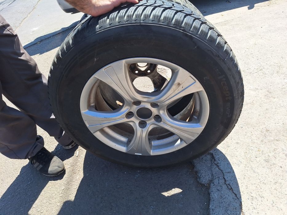 Set 4 Jante cu anvelope iarna Hankook 225/65/17
