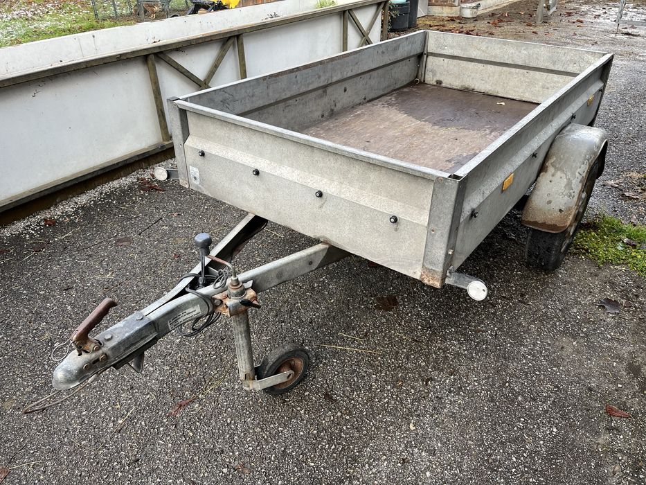 Ремарке за лек автомобил