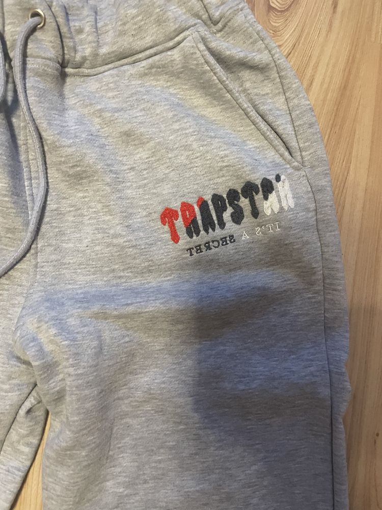 Trapstar горнише и долнише
