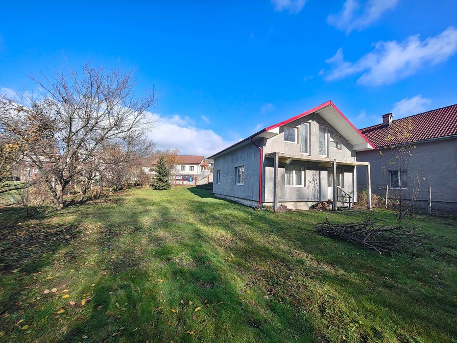 casă + teren intravilan