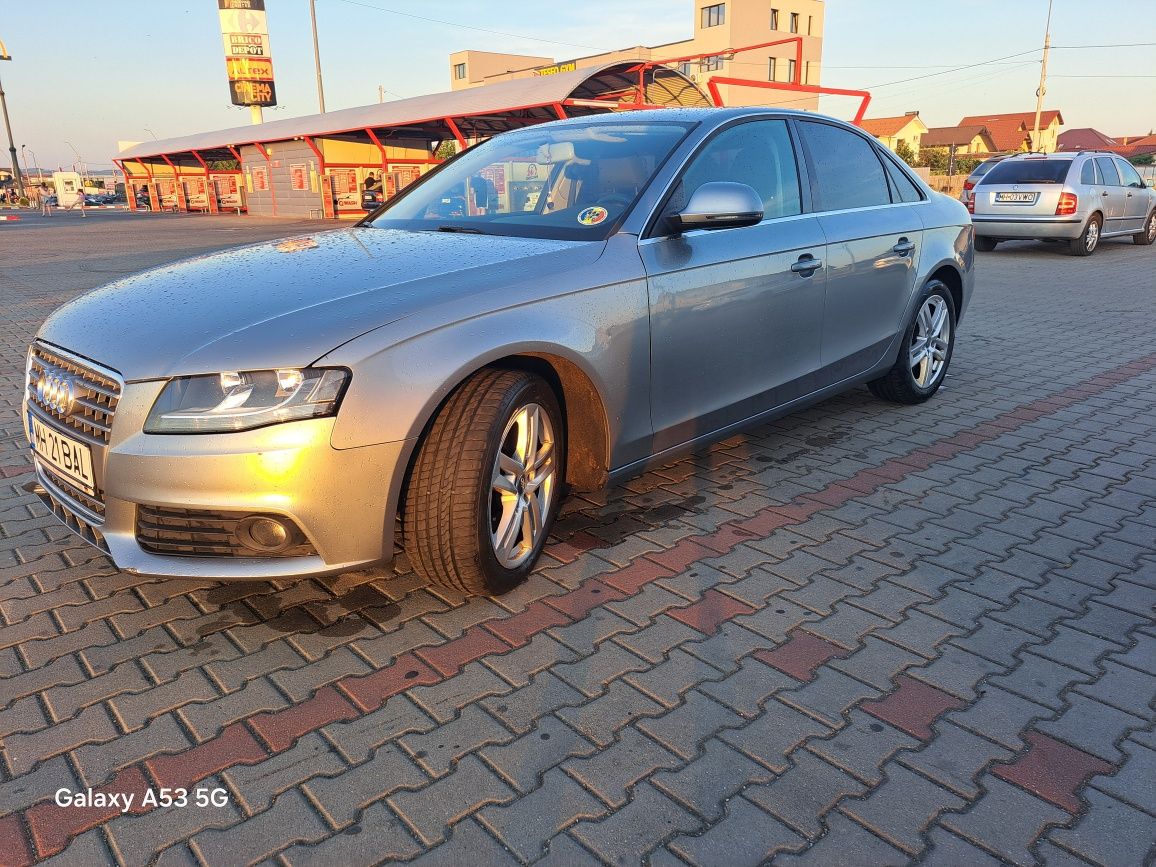 Vând Audi a4 b8.