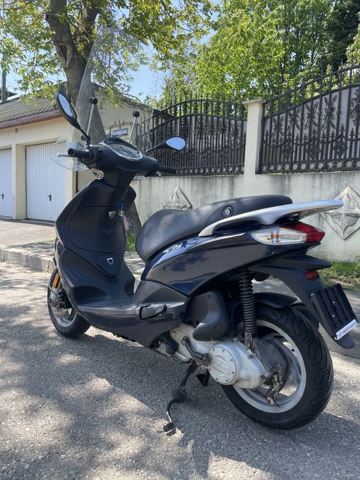 Scuter Piaggio Fly 50cm 4T , an 2016