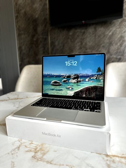 Macbook air M3 16/256