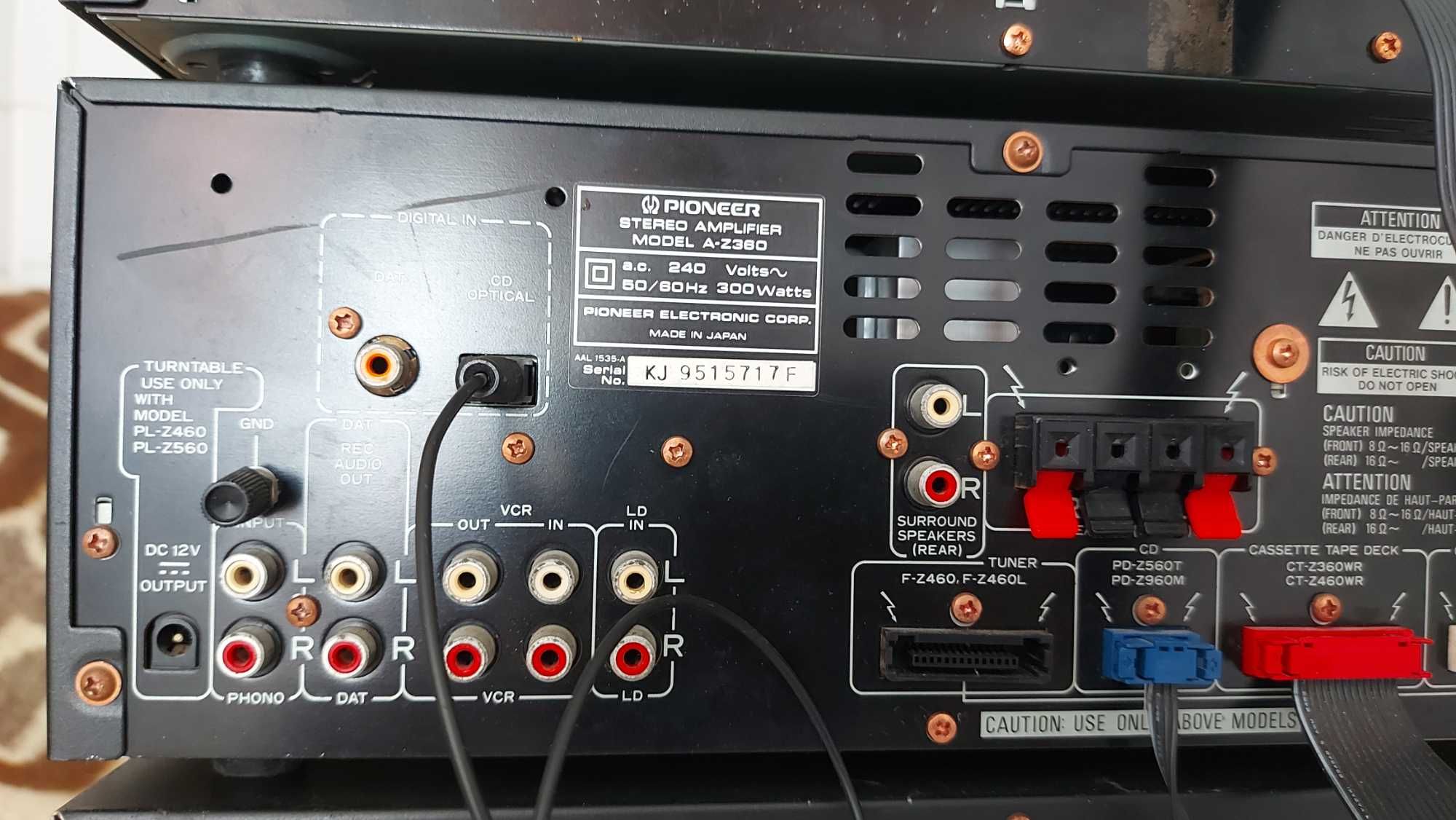 Linie audio Pioneer amplificator , dublu casetofon , dublu cd player