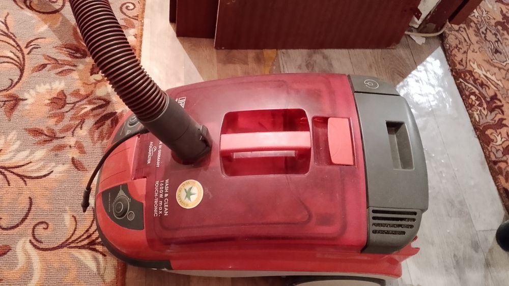 Пылесос Бренд Томос