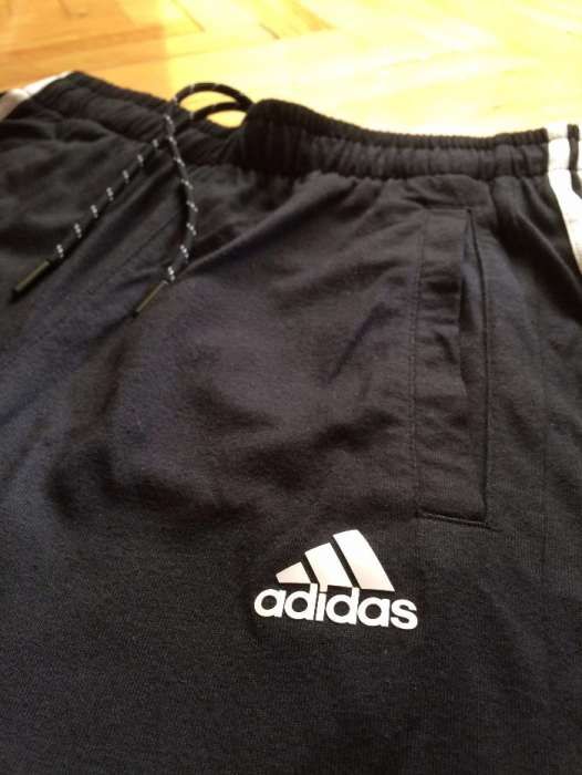 Nou! Sort Adidas Original bumbac