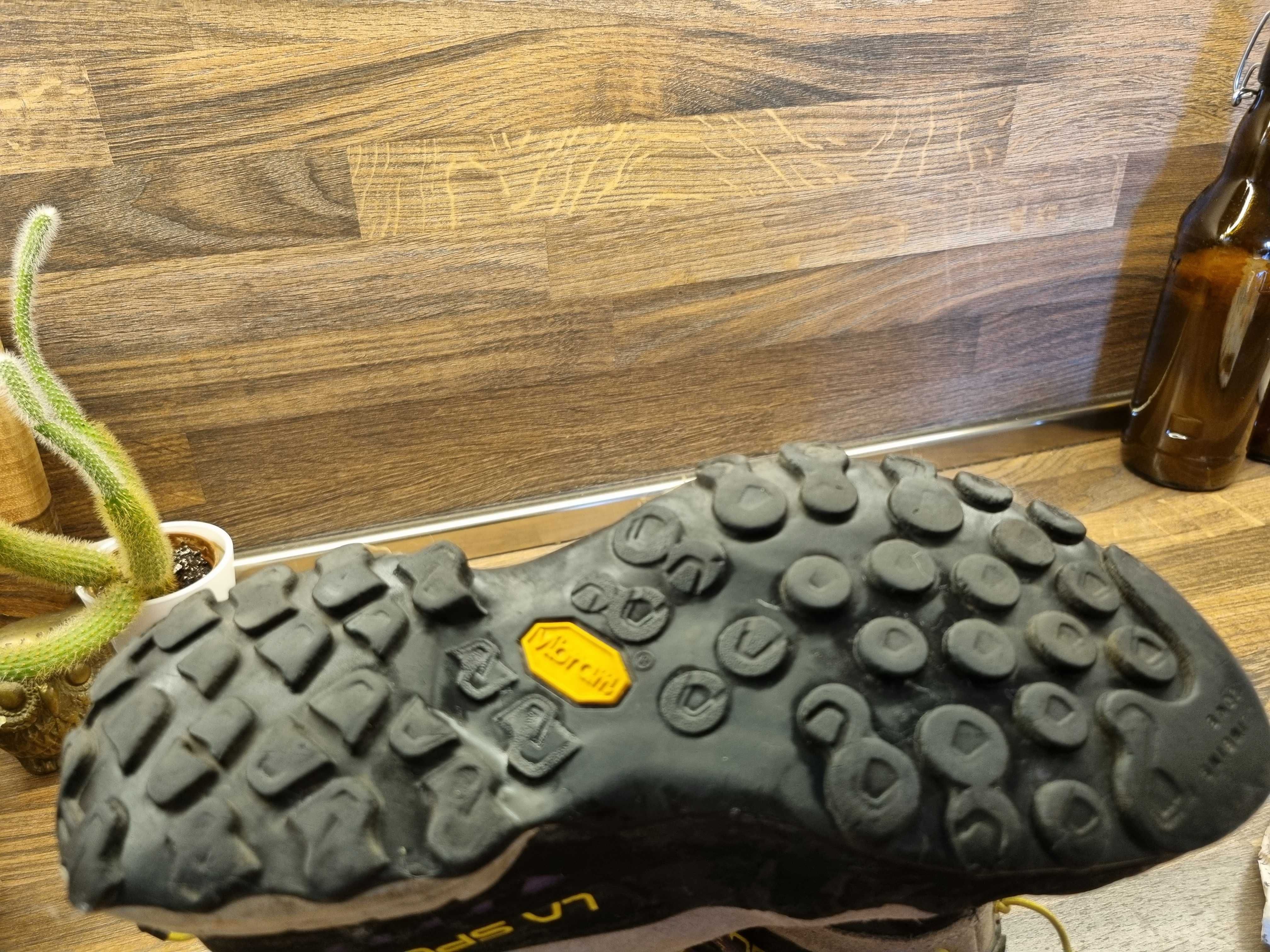 La Sportiva Дамски 37.5 
Туристически Tx4 Mid Gtx GORE-TEX 27F901500