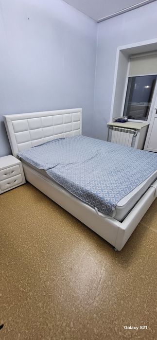 Кровать двуспальная