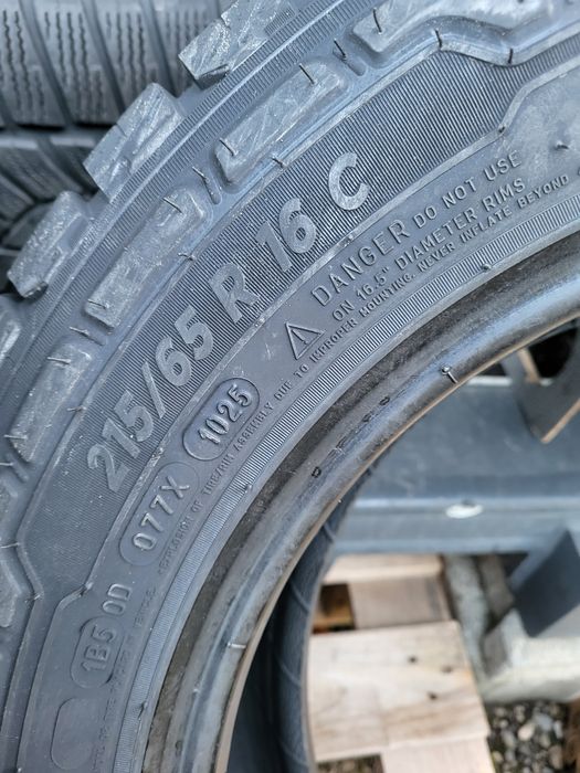 215 65 16С Michelin