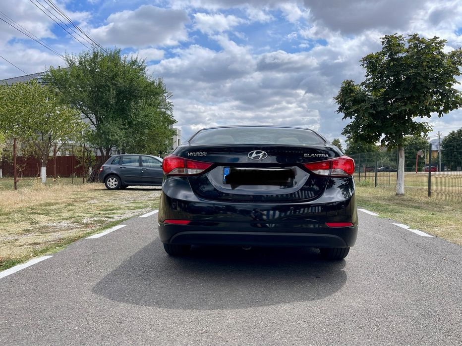 Hyundai Elantra 2015/06 automat | 1.6 benzina + Gpl