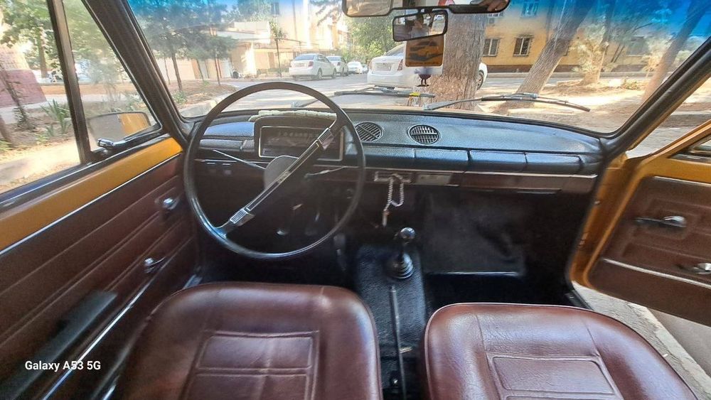 Prodam Vaz 21011