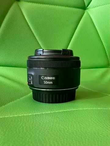 Canon 6D + объектив, вспышка, чехол — отличное состояние!