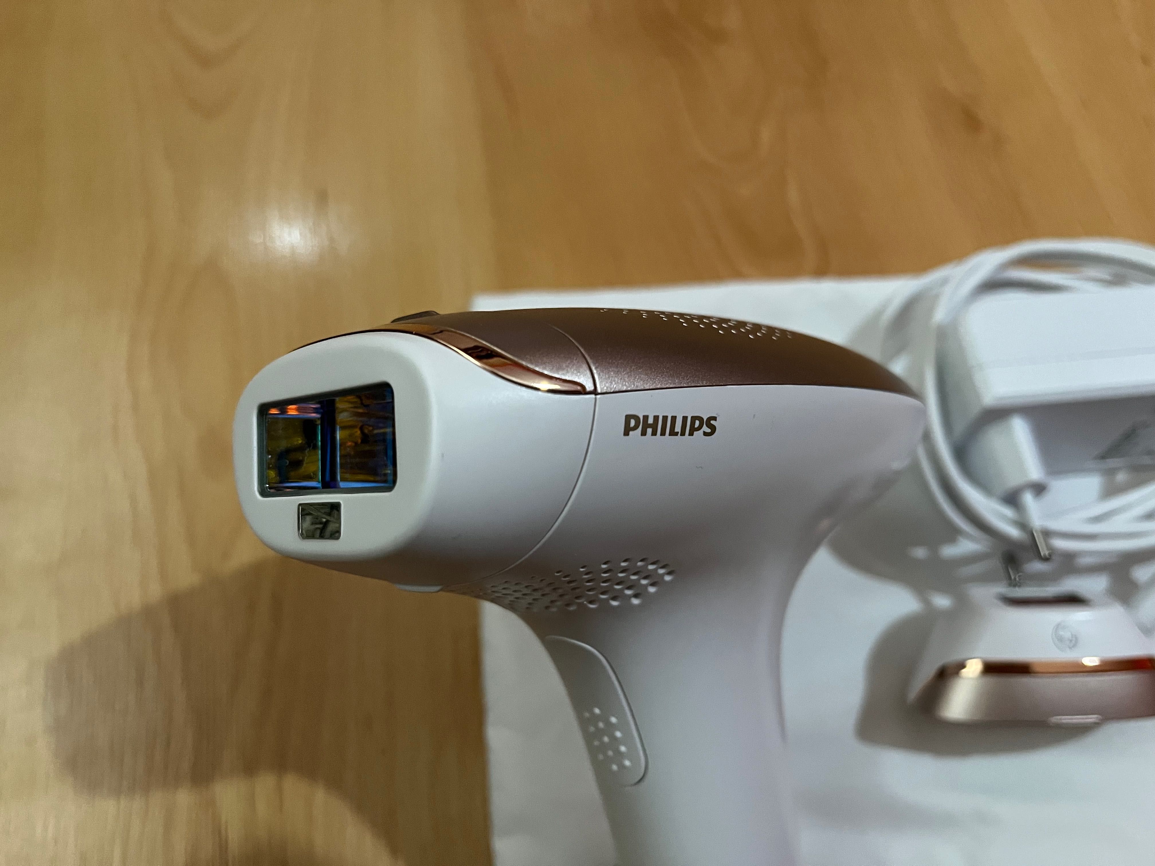 Фотоепилатор Philips SC1997/00 Lumea с две приставки