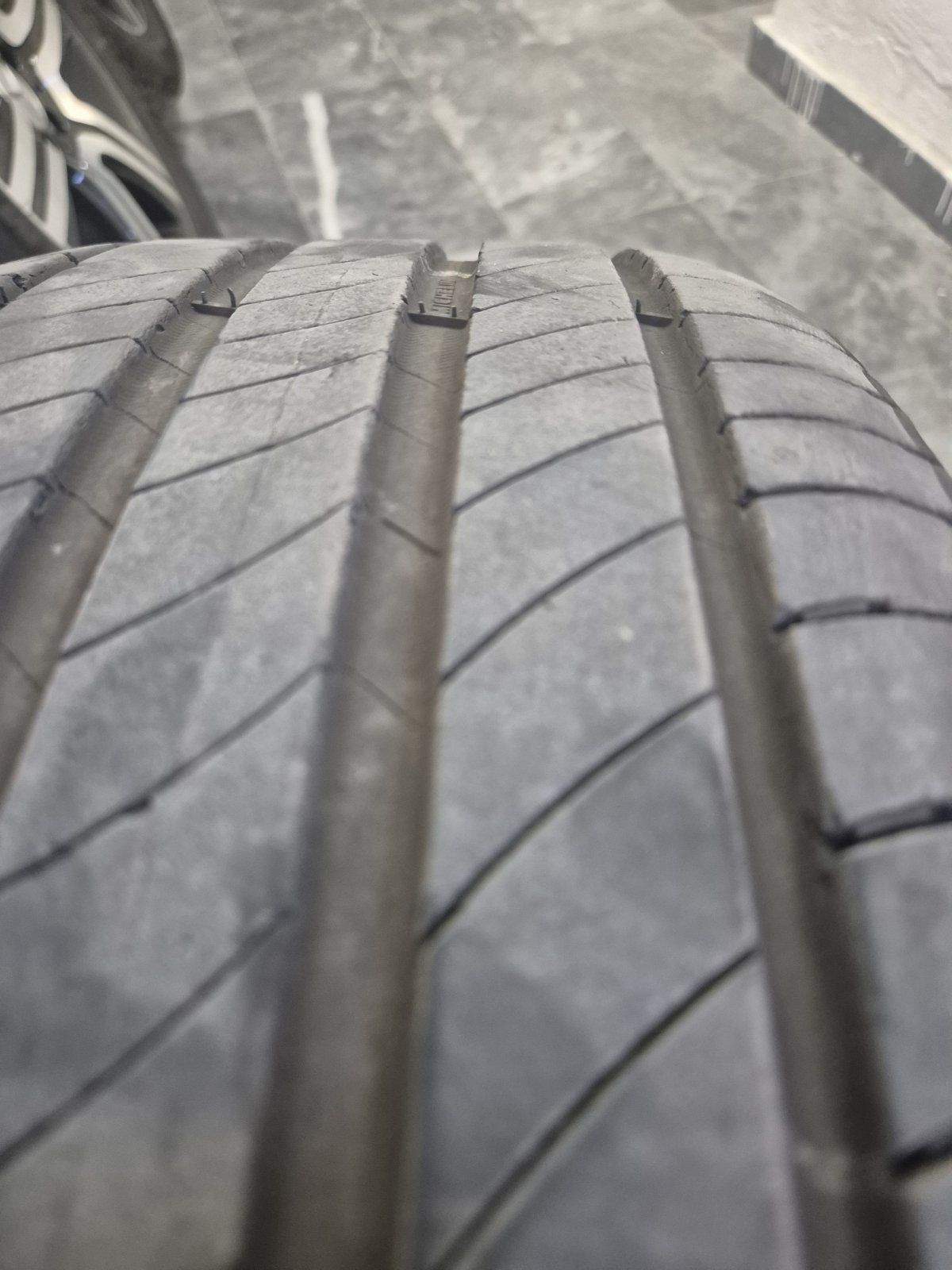 Джанти оригинални за Мерцедес Mercedes 19 цола с гуми Michelin 235 55