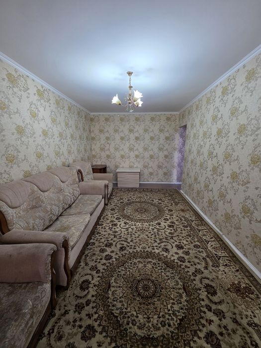 Центре 2х комнатная квартира 4 этаж РЕСПУБЛИКА ЭЛЕКТРОН