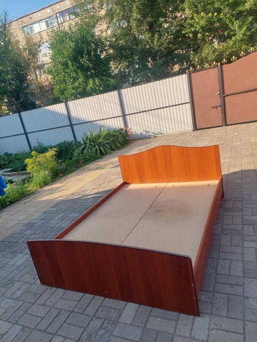 Продам двухспальная кровать