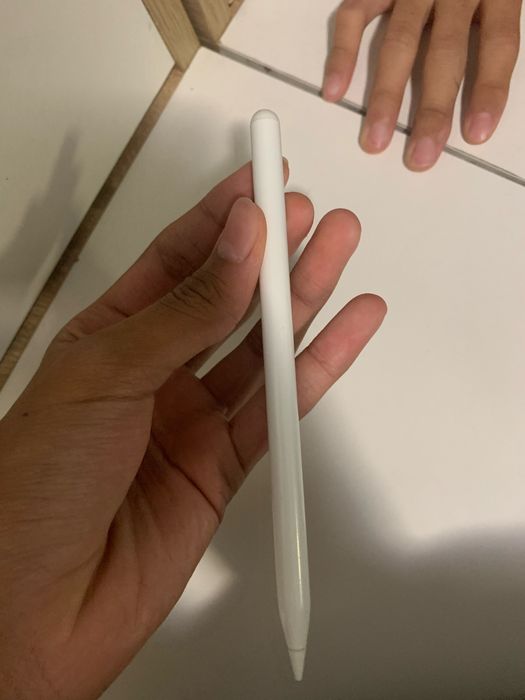 Air pods pro и ручка от айпада