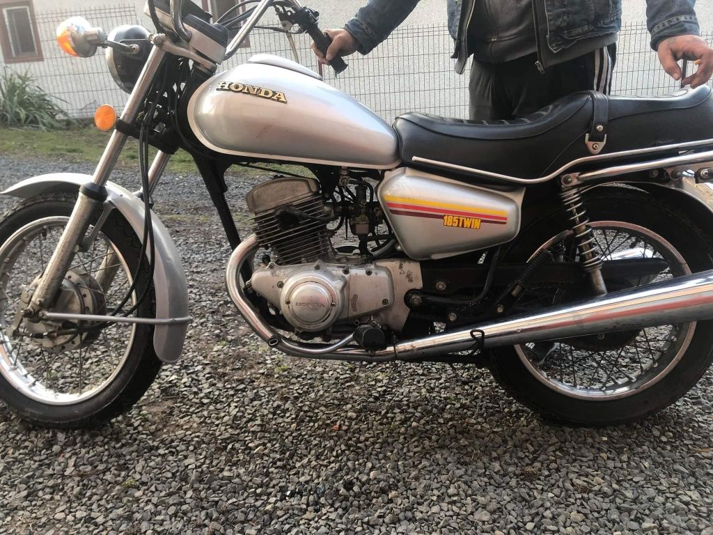 Honda 185Twin  fabricație 1978 cu  acte