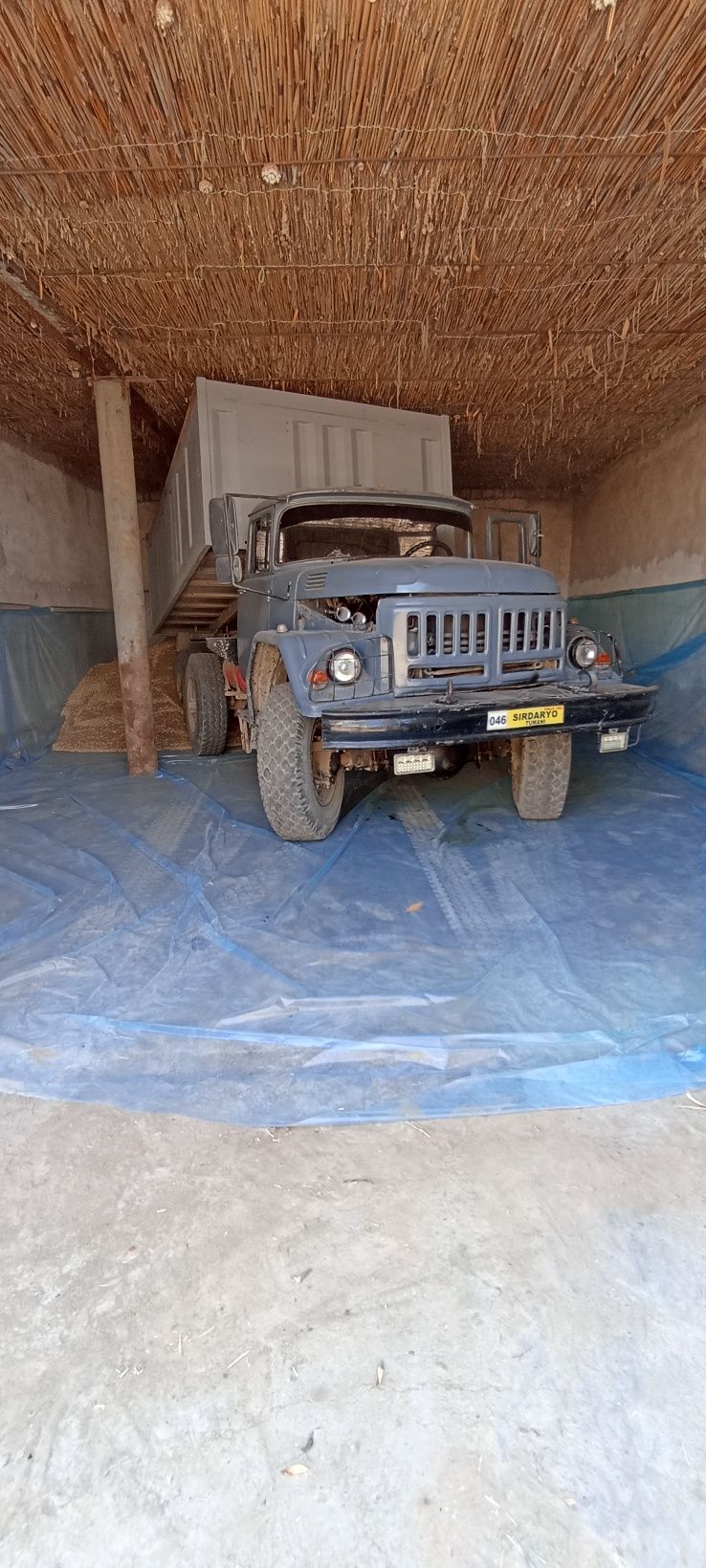 Zil 131 holati yaxshi