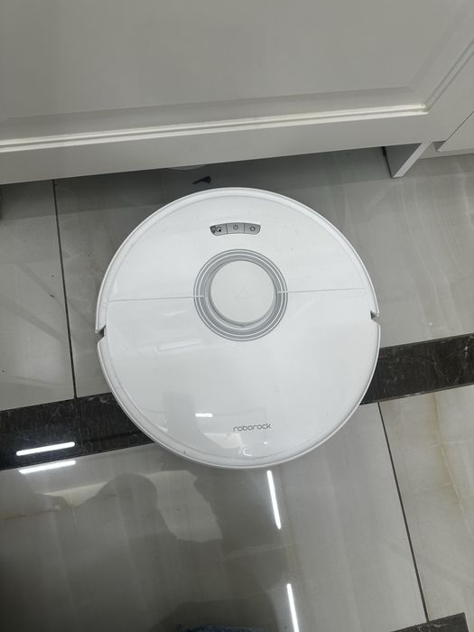 Продам робот-пылесос Roborock Q7 Max