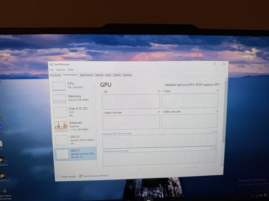 Laptop Gaming Lenovo LOQ 15|AX9 FHD 144 Hz Vand Sau Schimb