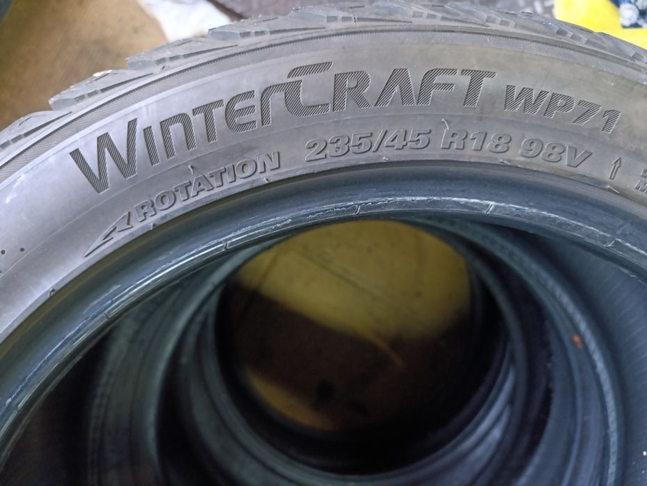 Anvelope de iarnă 235 45 18 Kumho