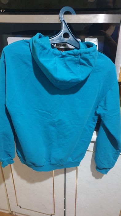 Продам девочковую кофту