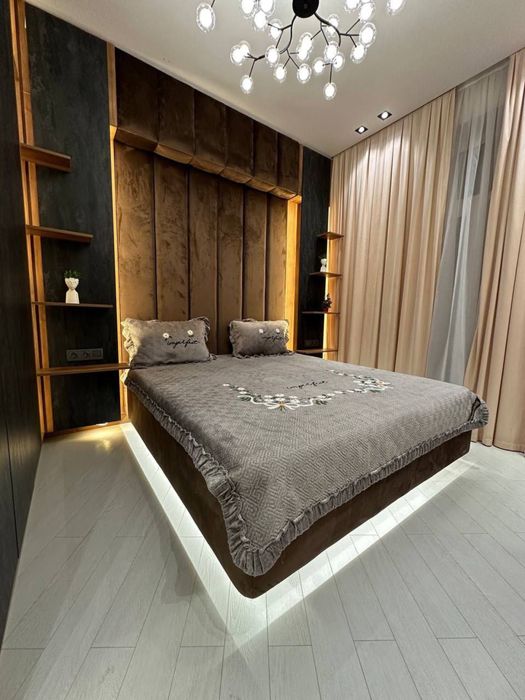 Срочно!!! Сдается новая 3х ком квартира рядом метро Ойбек 999*