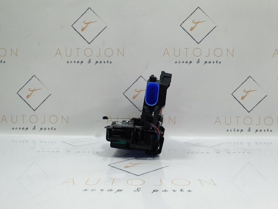 Broasca usa VOLKSWAGEN JETTA III 1K2 2004 - 2010 3D1837016AC