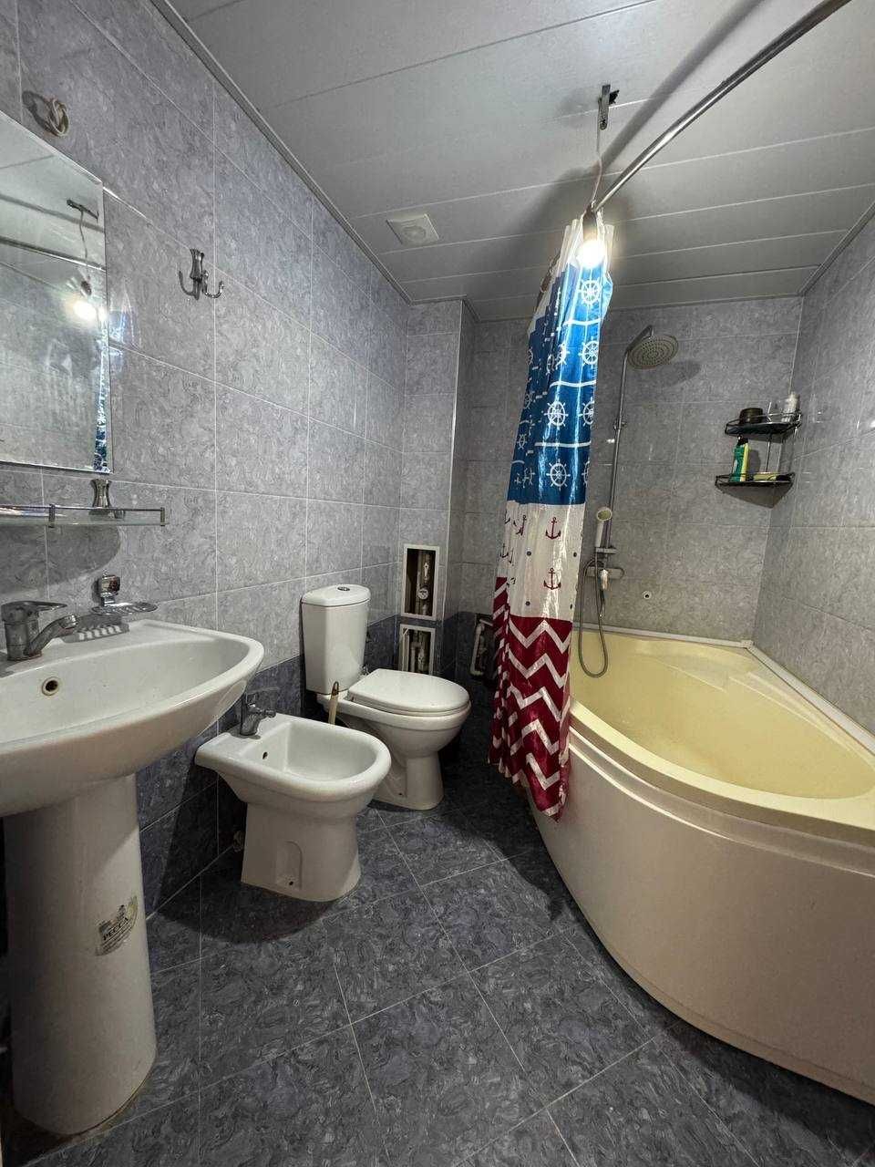 №3947 Продается квартира с ремонтом 3х ком 100кв