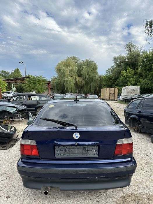 BMW е36 компакт НА ЧАСТИ