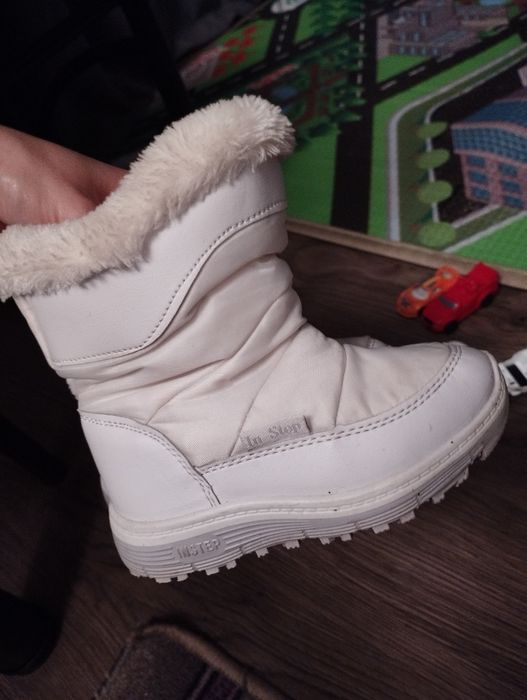 Продам зимние детские сапоги