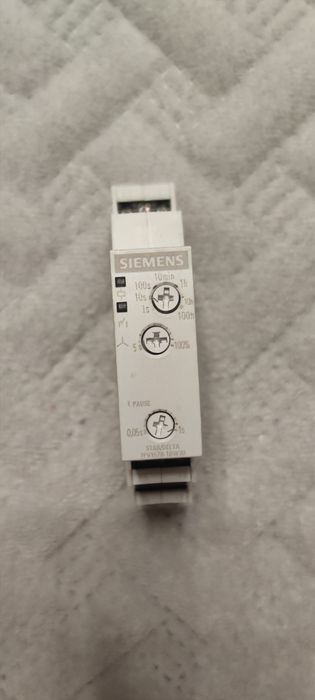 Электронное риле времени Siemens