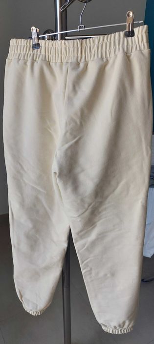 THE GIVING MOVEMENT joggers pantaloni trening NOI