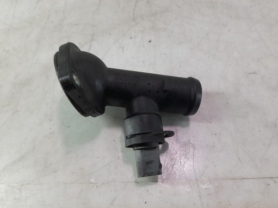 Corp termostat 1.9 tdi BLS 03g121121d Volkswagen VW Passat B6 [2005 -