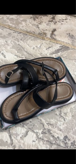 Летние женские босоножки