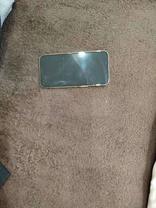 Iphone 13 pro gold
