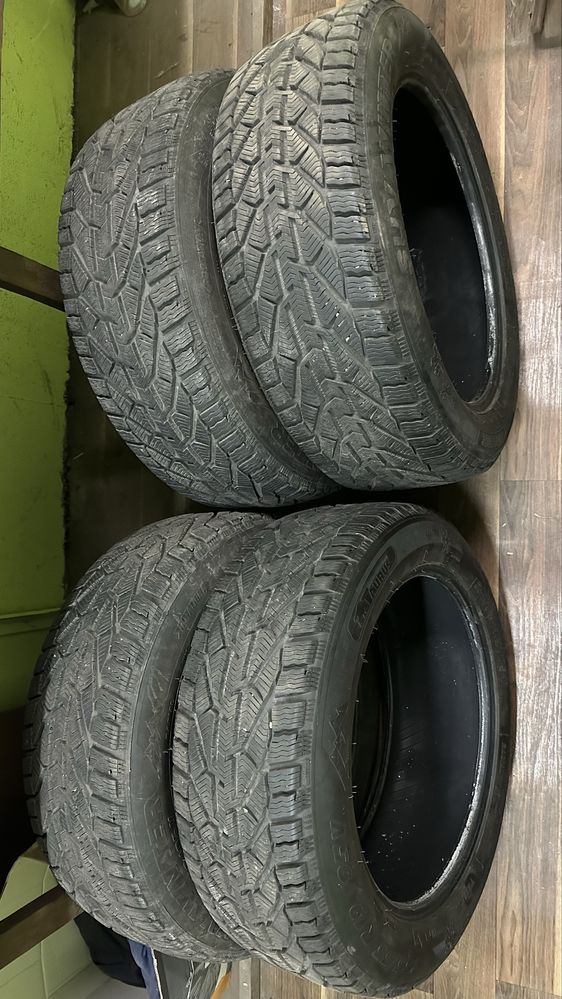 Зимни гуми 235/55/19