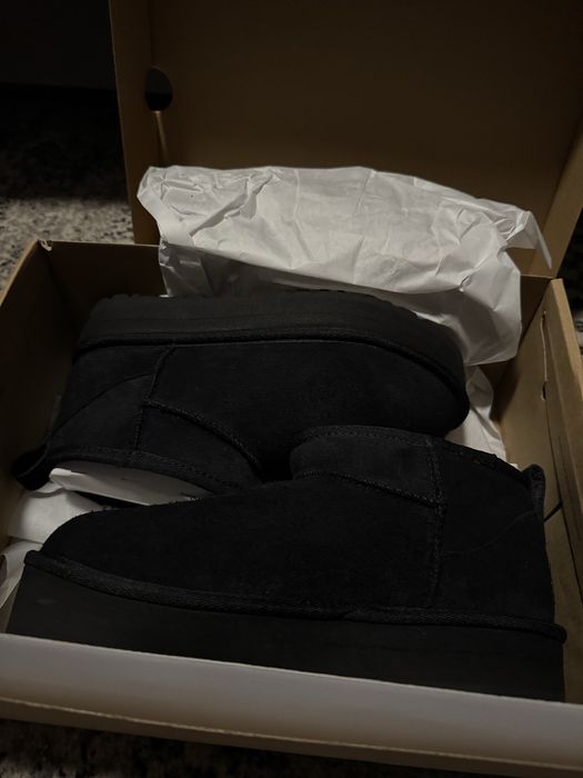 UGG CLASSIC ULTRA MINI UNISEX - Botine clasice - black