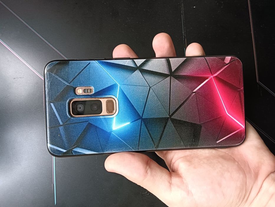 Samsung S9 + 2018 года