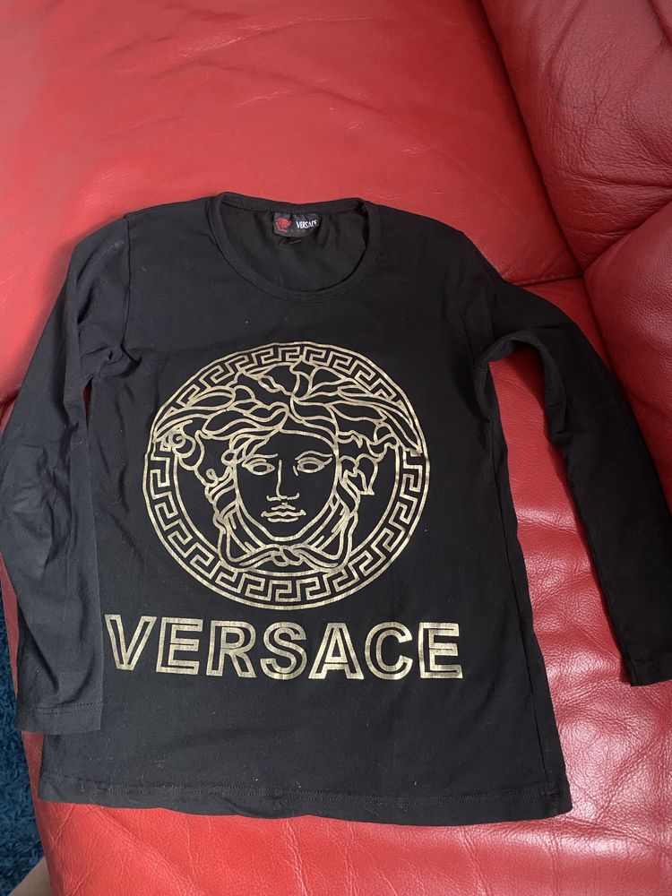 Vand bluza versace pentru varsta de 6,7