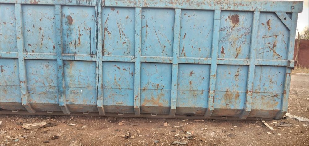 Container Abrollkipper !
