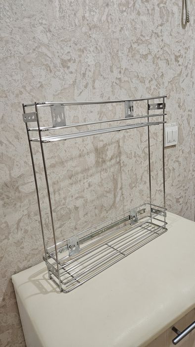 Фурнитура для мебели.