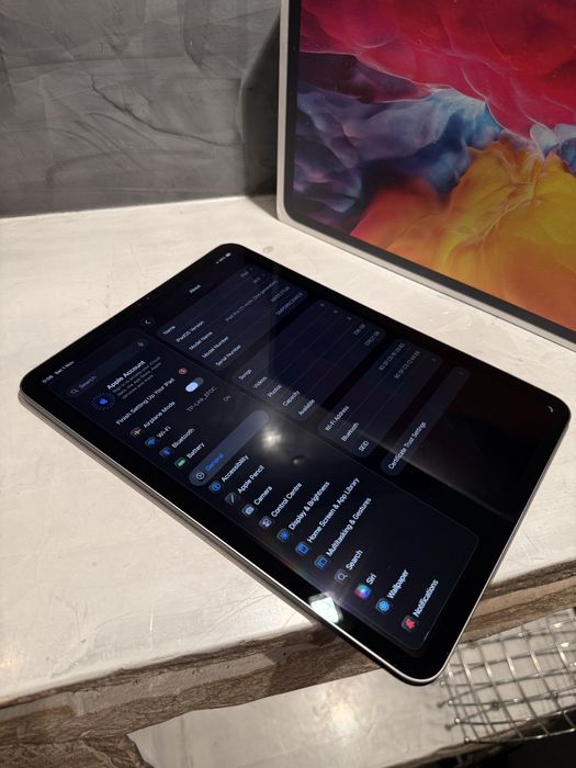 КАТО ЧИСТО НОВ Ipad Pro 11" 256 GB (2 gen)