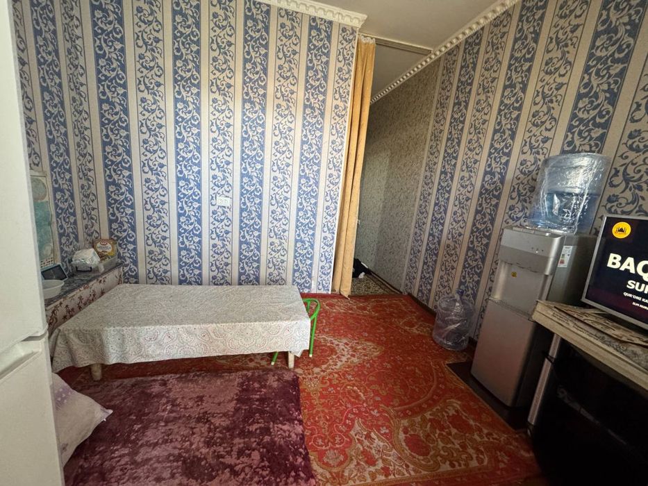 Kvartira 4/5/5 sotiladi, Ahmad Yugnakiy