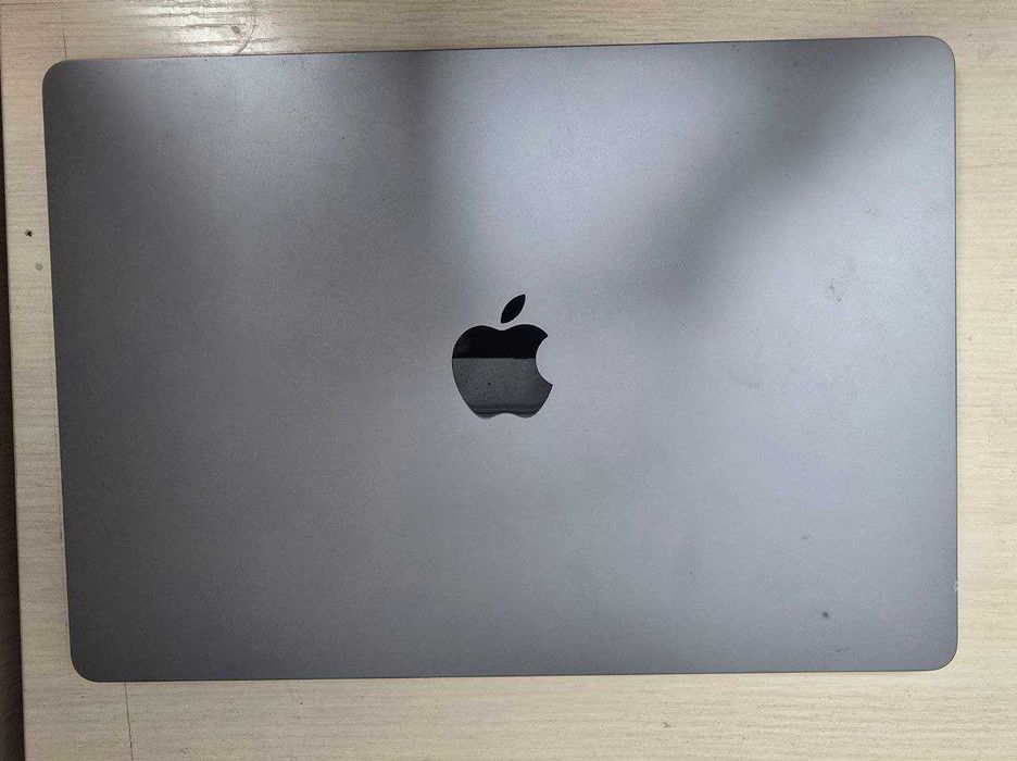 Apple MacBook Air 15 дюймов 2023 года M2 {{Алматы}}