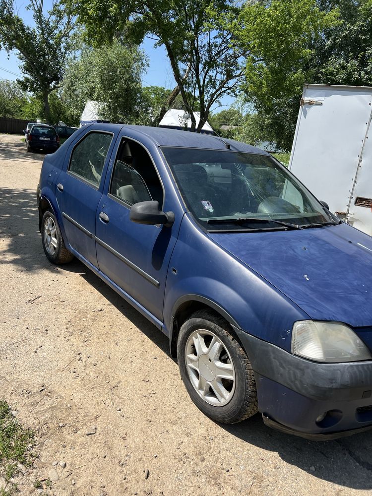 Dacia Logan.