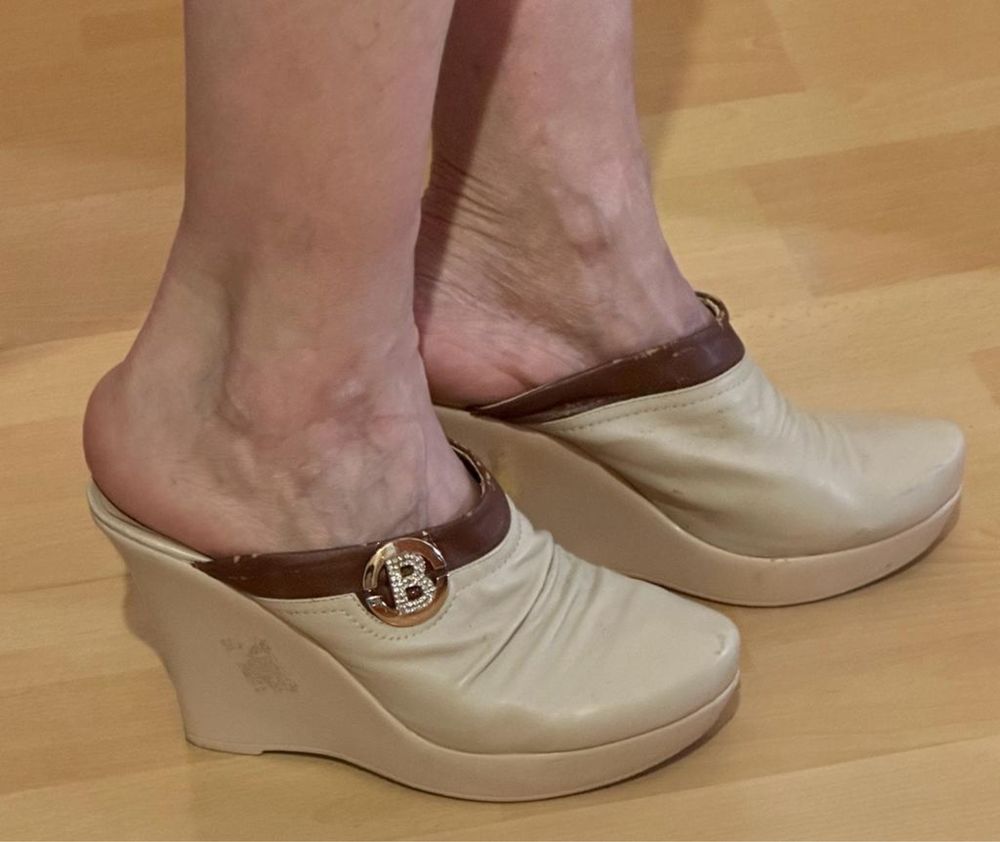 Обувь женскую б/у