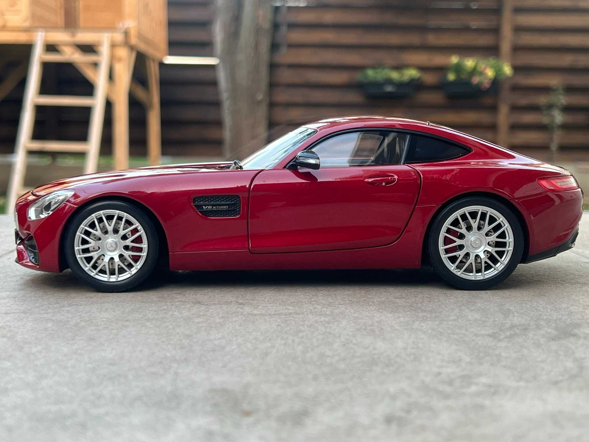 Mercedes Benz AMG GT S C190 2016 1:18 Norev Dealer Edition