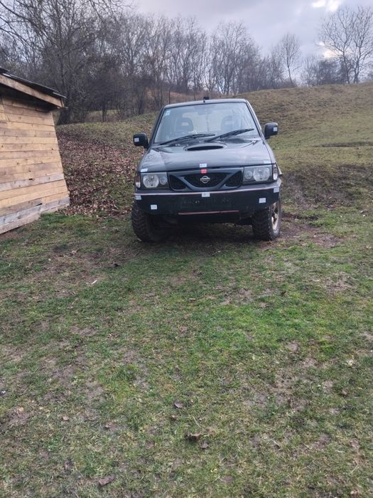 Masina Nissan Tera 27. De vanzare